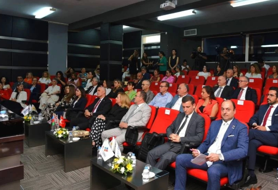 Türkiyə, Azərbaycan və ŞKTC-nin qadın sahibkarları əməkdaşlıq məsələlərini müzakirə ediblər