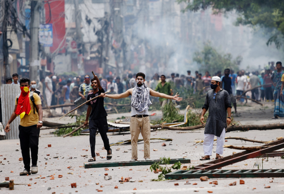 Despite curfew, deaths mount in Bangladesh student protests over government jobs quota