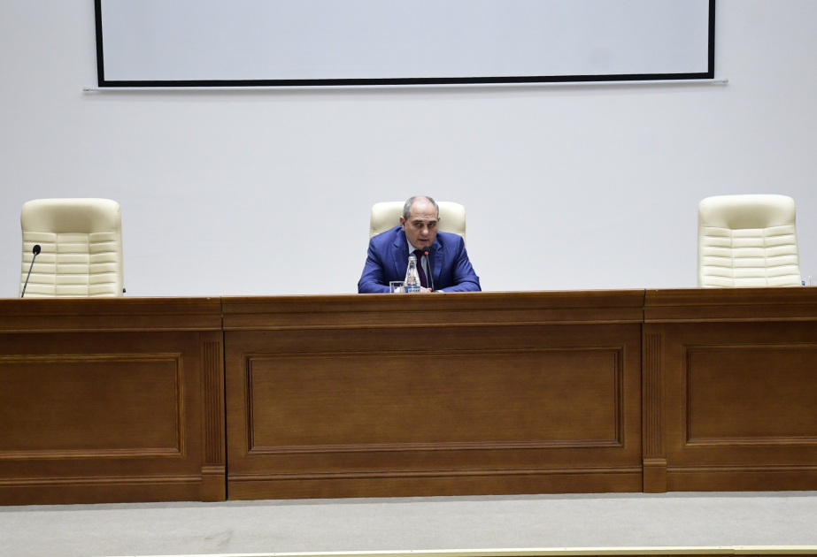В Центральном аппарате партии «Ени Азербайджан» состоялось совещание в связи с выборами в Милли Меджлис