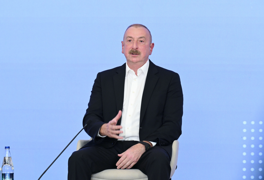 Ilham Aliyev: “La información falsa, la desinformación, la manipulación de los hechos y las narrativas falsas son cosas que llevamos afrontando muchos años”