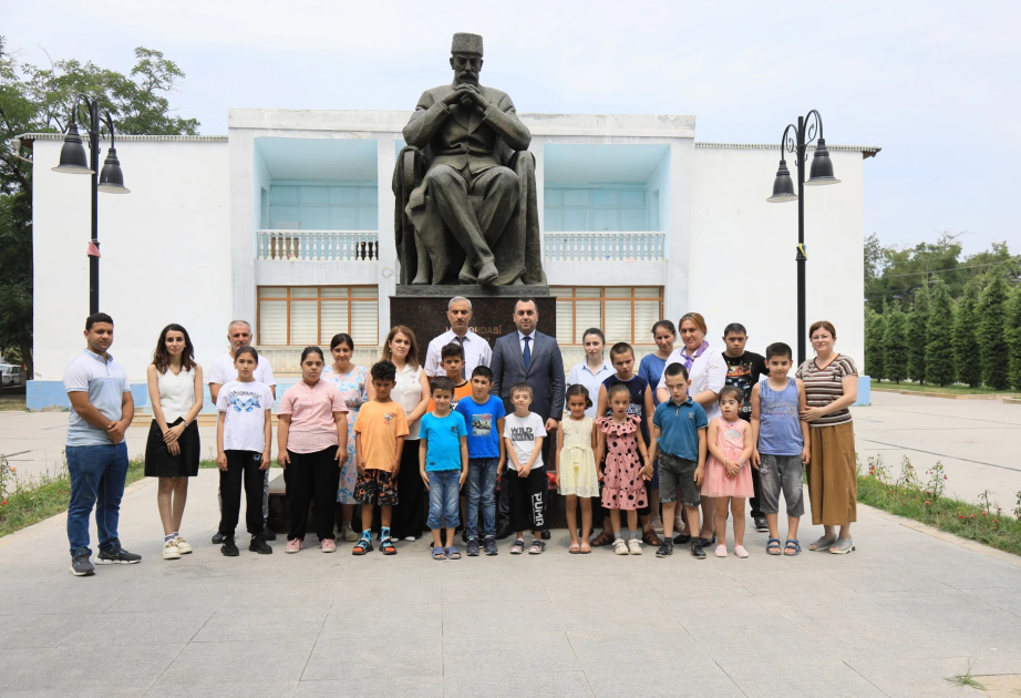 Sosial reabilitasiya mərkəzi benefisiarlarının Həsən bəy Zərdabinin ev-muzeyinə ekskursiyası təşkil edilib