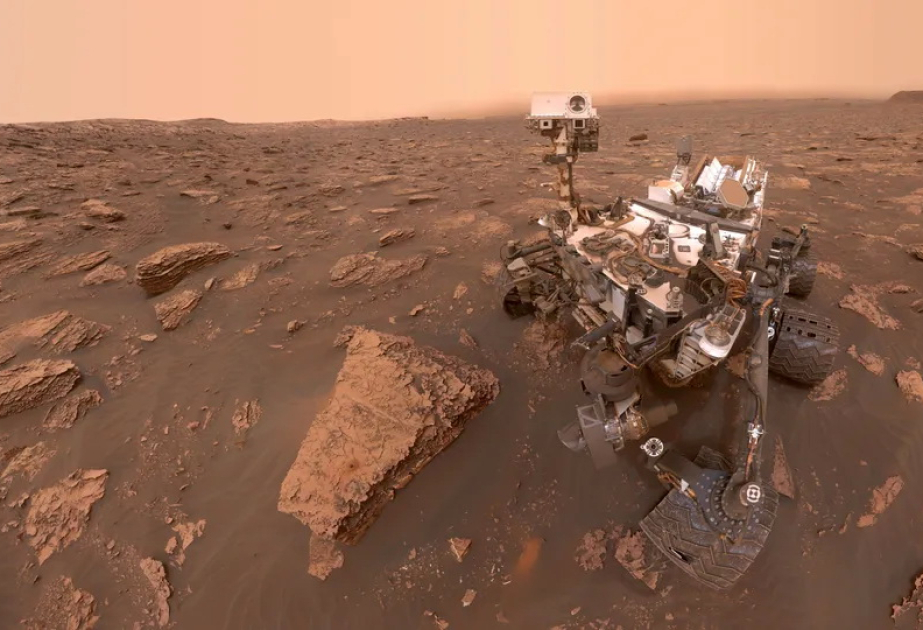 Marsrover rammt versehentlich Fels – und entdeckt Erstaunliches