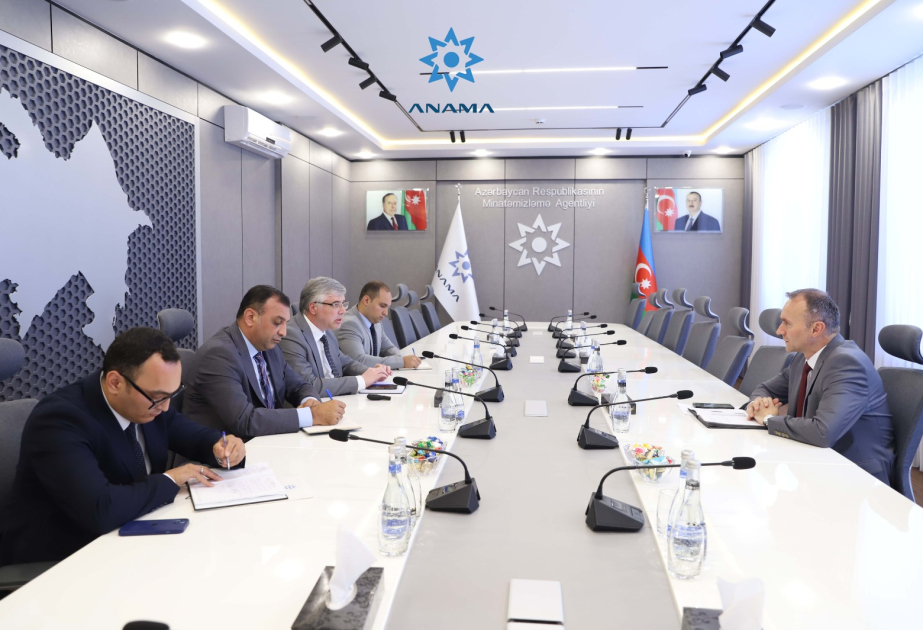 Serbian military attaché informed about Azerbaijan’s landmine problem