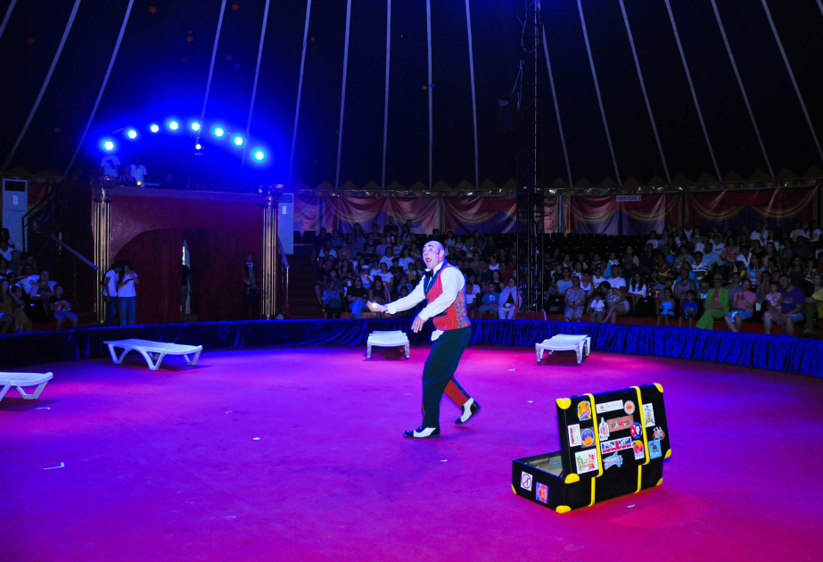 Se organiza una excursión al circo para los niños del grupo vulnerable