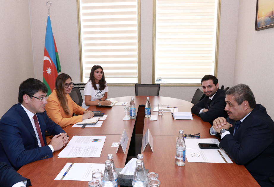 Azərbaycanla Kolumbiya arasında birgə layihələrin reallaşdırılmasına dair fikir mübadiləsi aparılıb