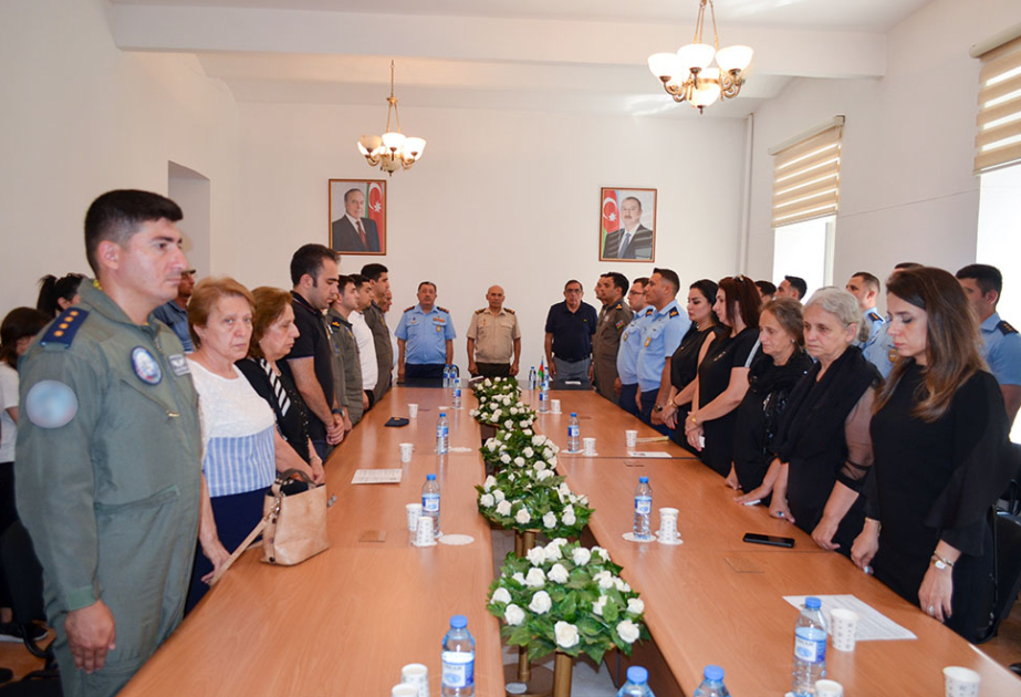 Azerbaijan’s Defense Ministry delegation pays tribute to military pilot Rashad Atakishiyev