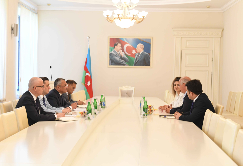 Dövlət Komitəsində italiyalı memarla görüş keçirilib