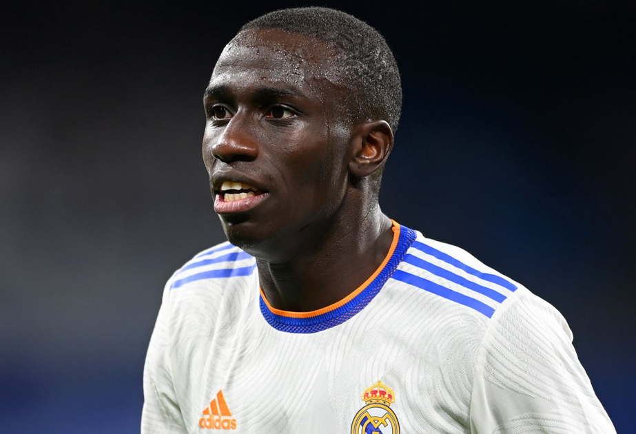 “Real Madrid” Fransa millisinin üzvü ilə yeni müqavilə imzalayacaq