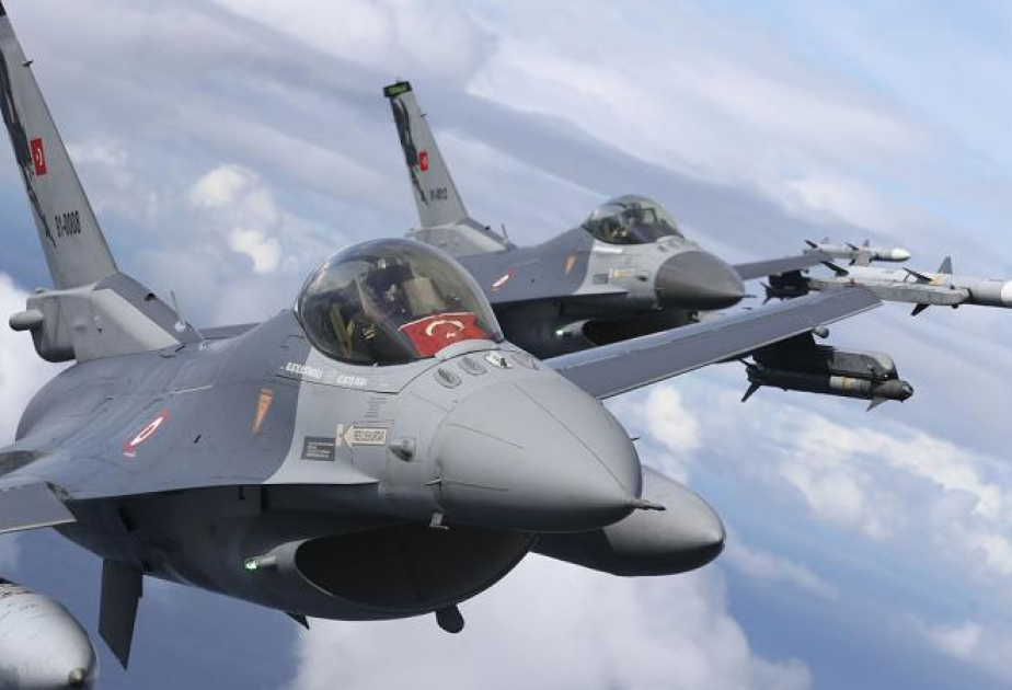 Türkiyə Qətərə patrul gəmiləri və F-16 təyyarələri göndərəcək