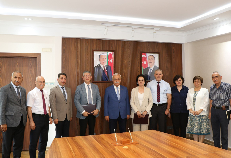 AzMİU ilə FHN-in elmi-tədqiqat institutu arasında müqavilə imzalanıb