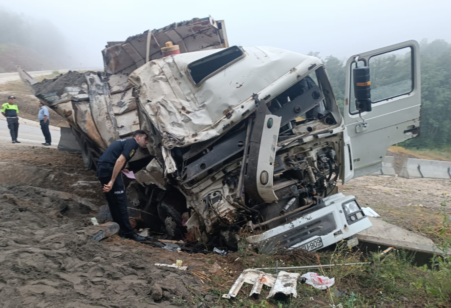Xocalıda yük maşını aşıb, sürücü ölüb