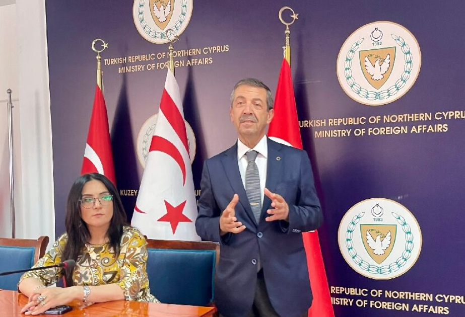 Tahsin Ertuğruloğlu: "Azerbaiyán, Türkiye y República Turca del Norte de Chipre deben apoyarse mutuamente, defender los intereses comunes”