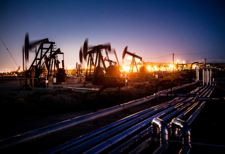 Oil prices down in world markets