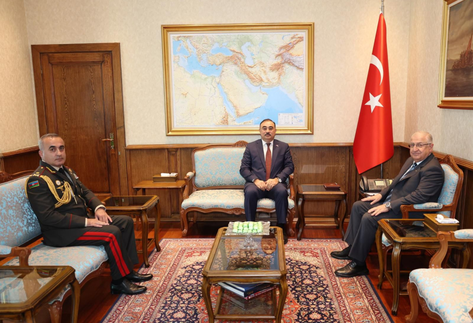 L’Azerbaïdjan et la Türkiye discutent de leur coopération militaire