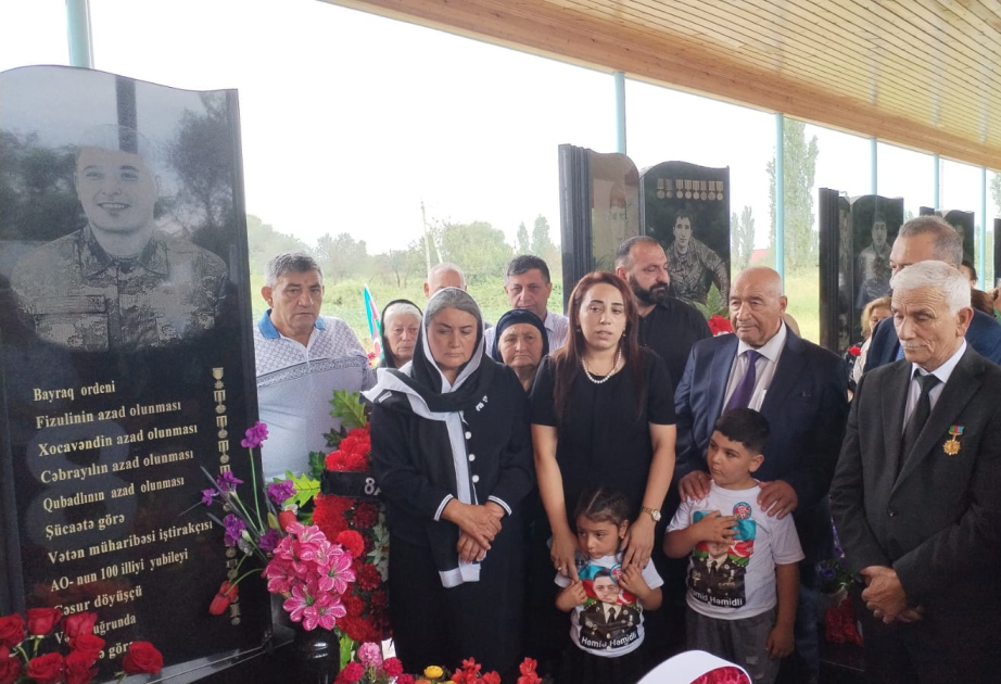 Şəhid zabit Həmid Həmidlinin xatirəsi anılıb