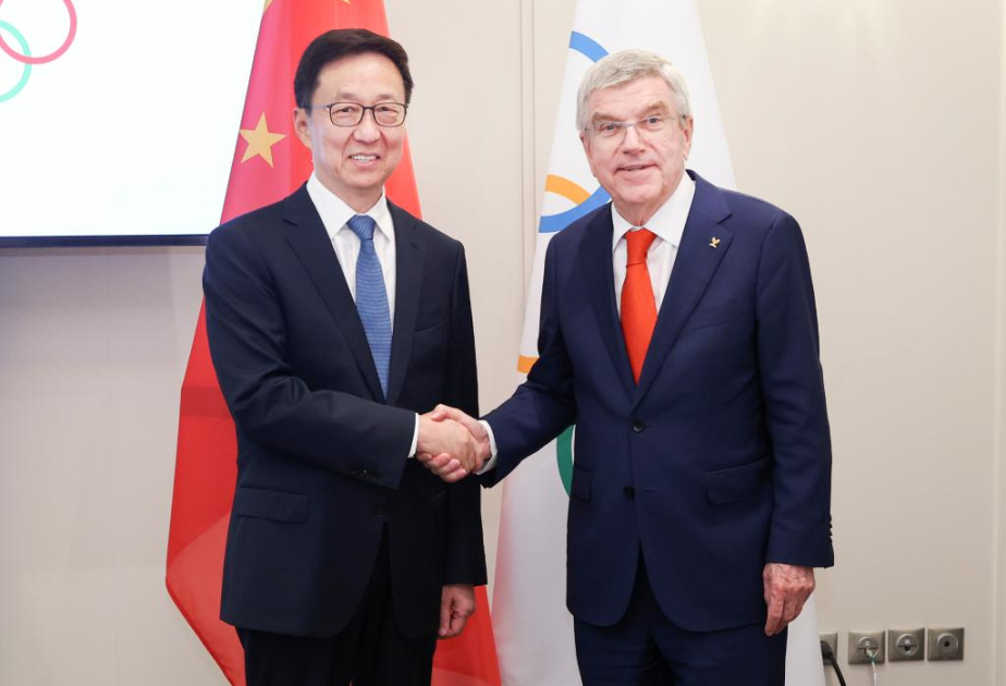 China desea intensificar cooperación de alto nivel con COI, afirma vicepresidente chino