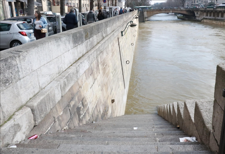 JO Paris 2024 : l’entraînement du triathlon à nouveau annulé ce lundi en raison de la pollution de la Seine