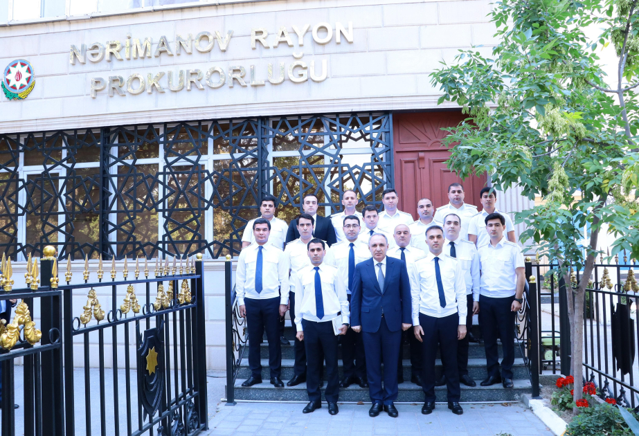 Baş prokuror paytaxtın Nərimanov rayonunda vətəndaşları qəbul edib