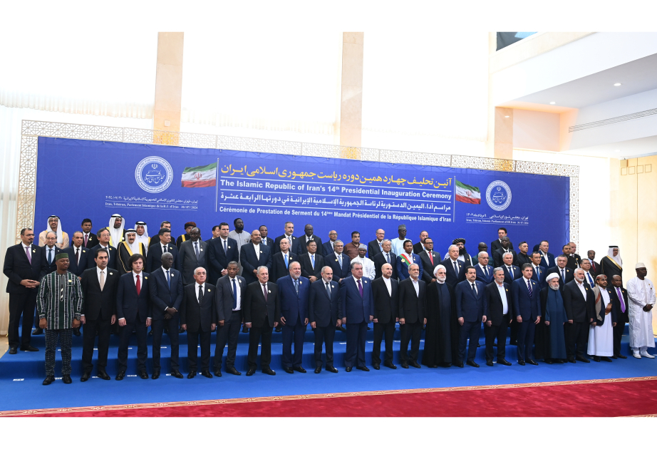 Azərbaycanın Baş naziri İran Prezidentinin andiçmə mərasimində iştirak edib