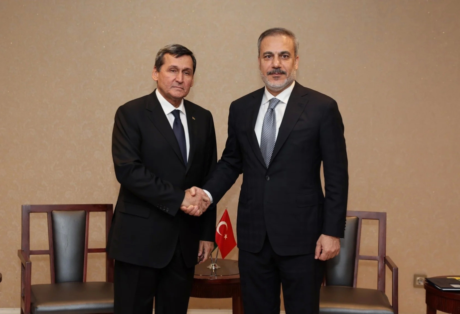 Türkiyənin XİN başçısı İranda görüşlər keçirib