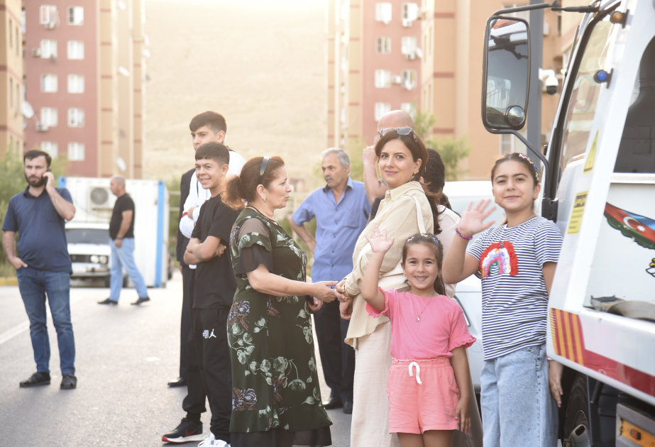 Große Rückkehr: 18 weitere Flüchtlingsfamilien aus Latschin kehren in ihre alte Heimat zurück