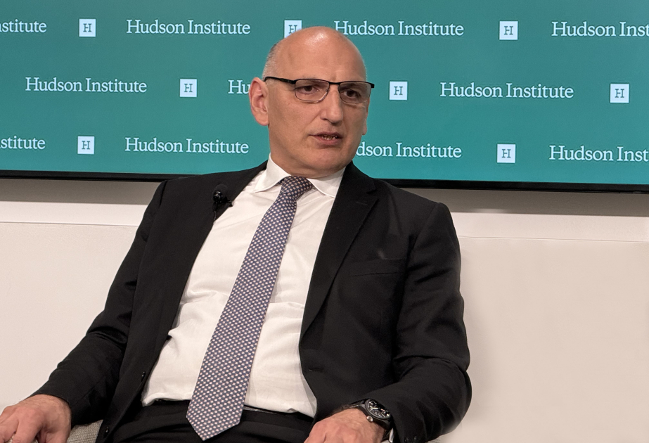 Elchin Amirbayov: "Pashinián reconoció abiertamente que no tiene reivindicaciones territoriales contra Azerbaiyán"