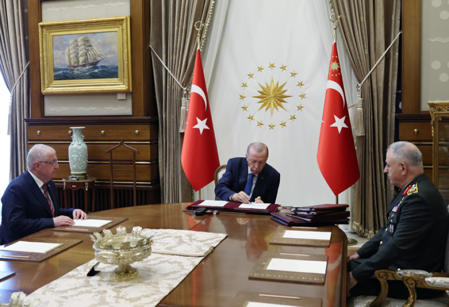 Türkiyə ordusunda general və admiralların sayı artacaq