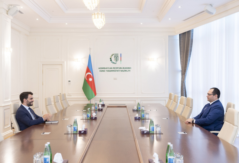 Nazir Məcnun Məmmədov “Yüksəliş” müsabiqəsinin qalibləri ilə görüşüb