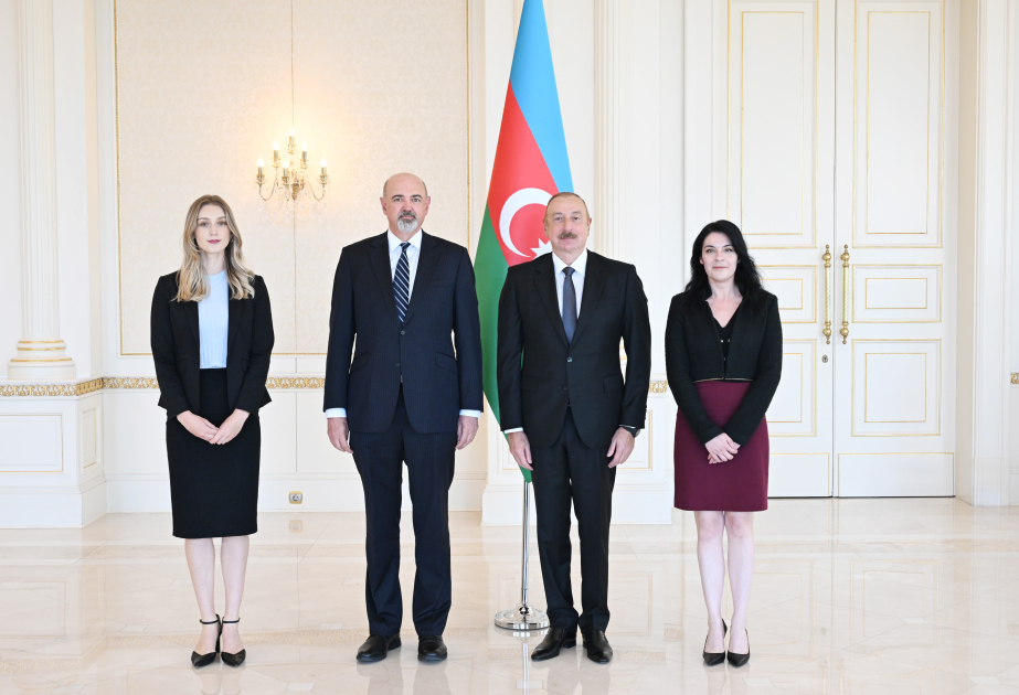 President Ilham Aliyev received credentials of incoming ambassador of Australia to Azerbaijan VIDEO
