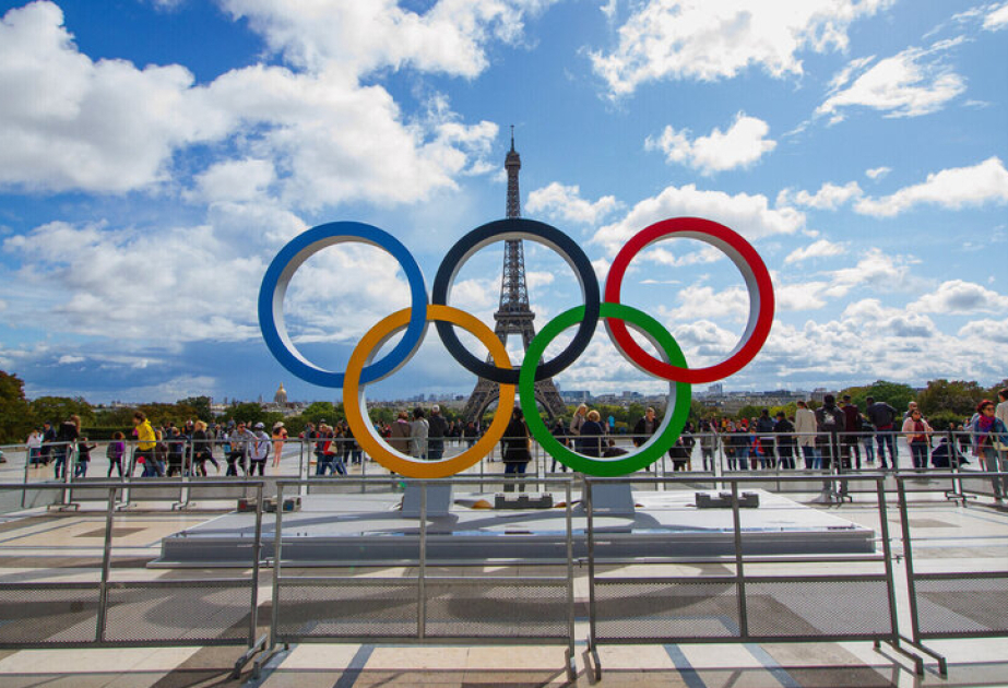 İngilislər Olimpiya kəndində yeməkdən imtina ediblər