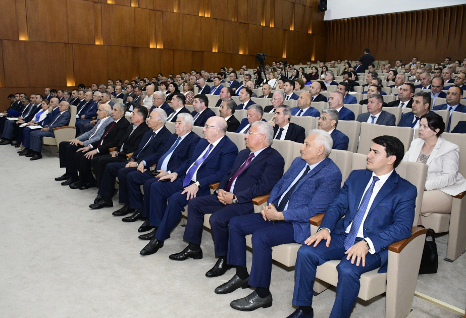 YAP Mərkəzi Aparatında müşavirə keçirilib