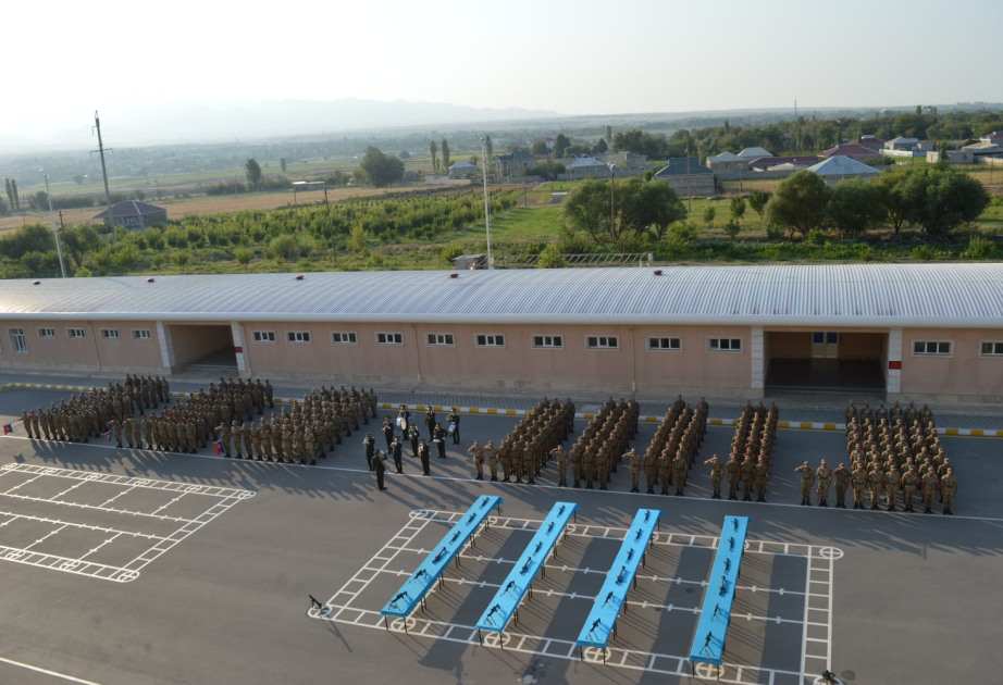 Daxili Qoşunların Naxçıvanda yerləşən hərbi birləşməsində gənc əsgərlərin andiçməsi olub