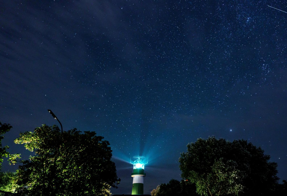 Perseiden: Sternschnuppen am Himmel zu sehen