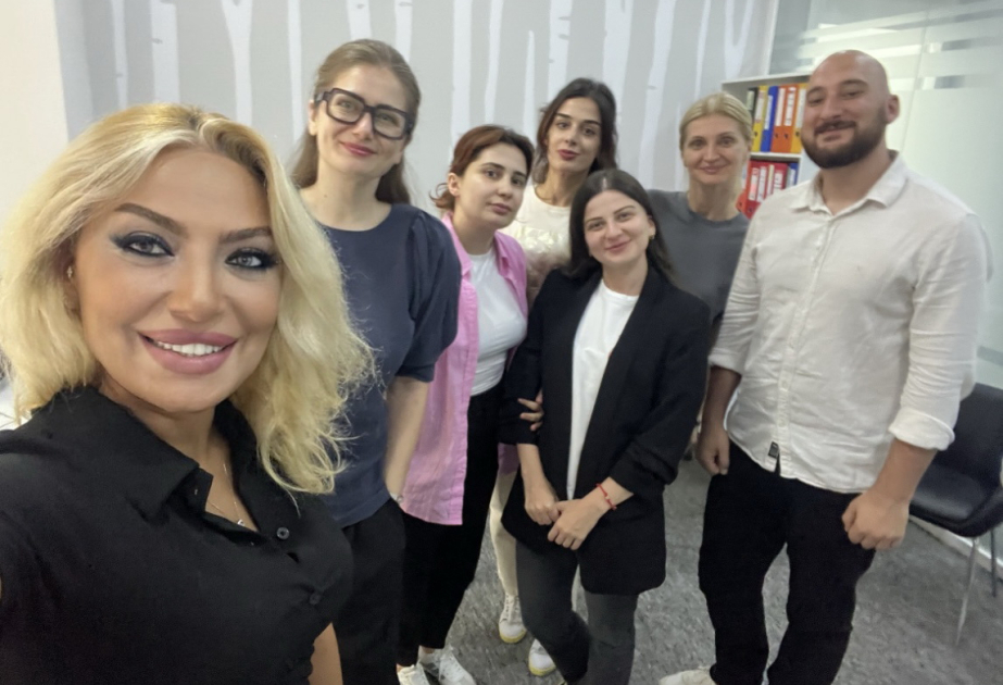 ®  Руководитель Financial Chain Corporation по связям с общественностью провела встречу с менеджером компании по Грузии