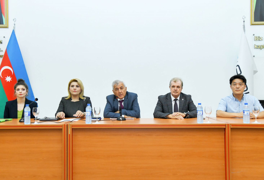 BMU-nun rektoru İDP çərçivəsində Koreyada təhsil alacaq tələbələrlə görüşüb