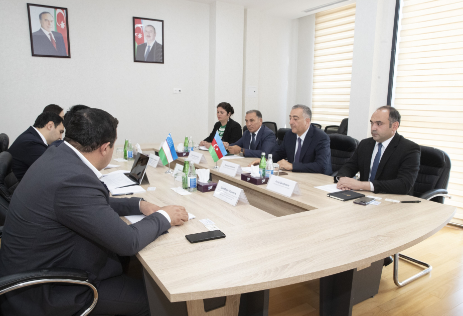 Azərbaycanla Özbəkistan arasında kənd təsərrüfatı məhsullarının dövriyyəsinin artırılması müzakirə edilib