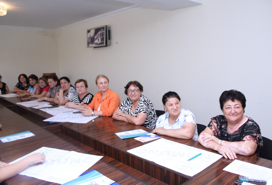 Qərb bölgəsində məntəqə seçki komissiyalarının üzvləri treninqlərə cəlb olunub