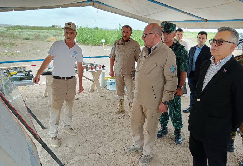 Началась поездка Рабочей группы по очистке от мин и неразорвавшихся боеприпасов в Джебраил и Лачин