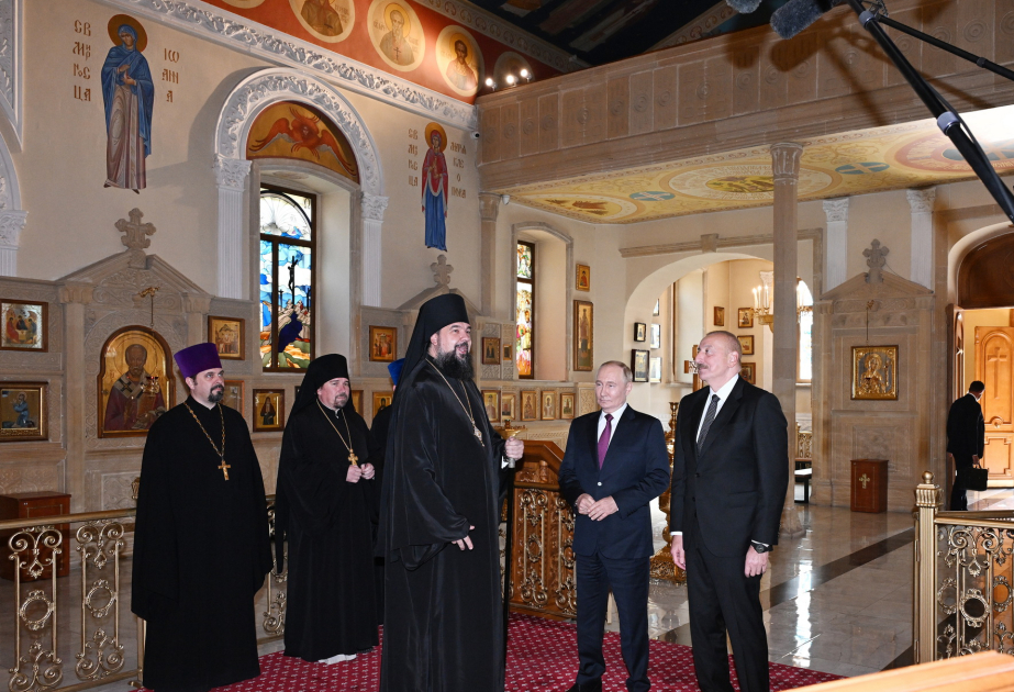 Los Presidentes de Azerbaiyán y Rusia visitaron la Catedral de las Santas Miróforas