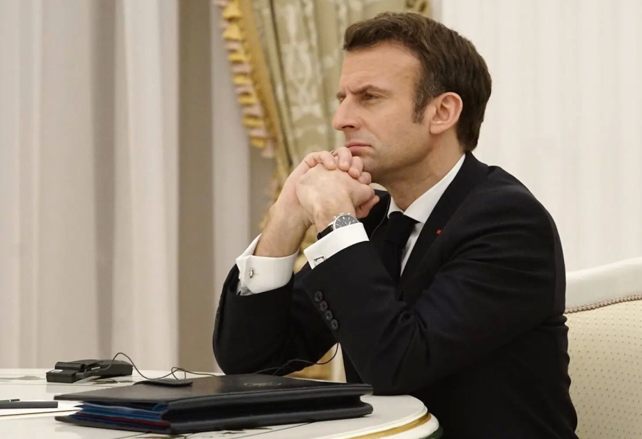 The Guardian: Макрон надеется, что новый раунд переговоров станет выходом из тупика во французском правительстве