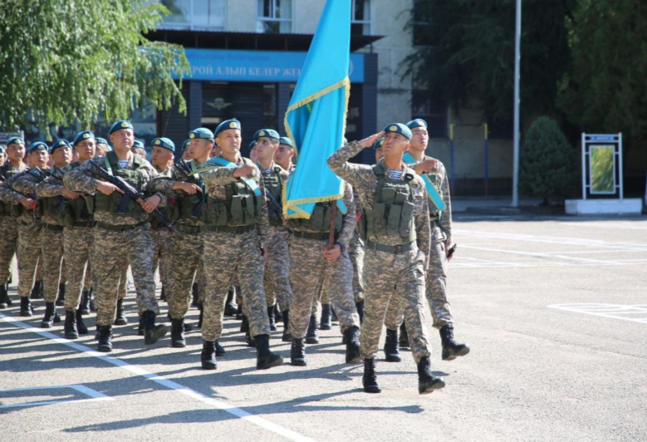 Azərbaycan hərbçiləri Qazaxıstanda döyüş təcrübəsini bölüşürlər