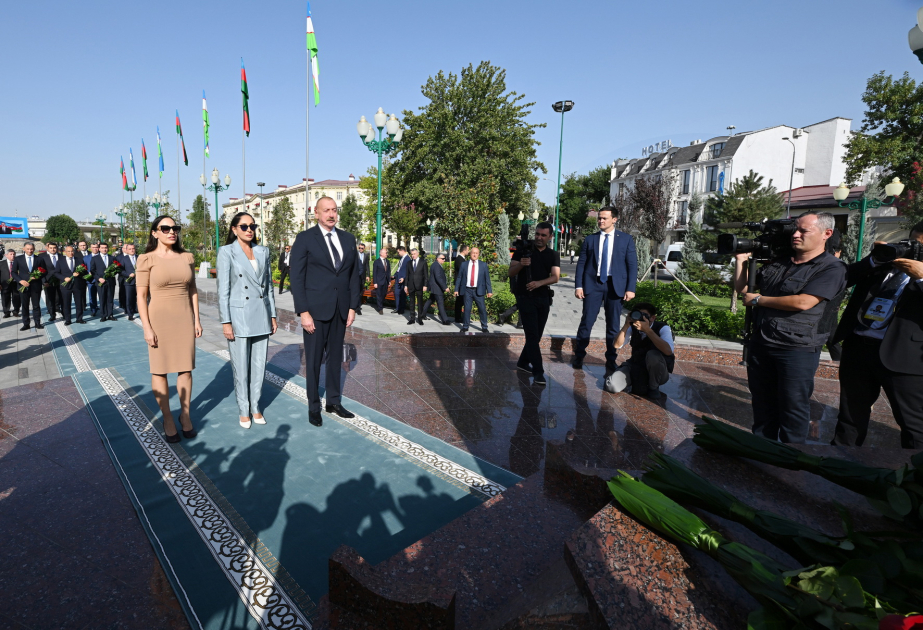 President Ilham Aliyev pays tribute to National Leader Heydar Aliyev in Tashkent VIDEO