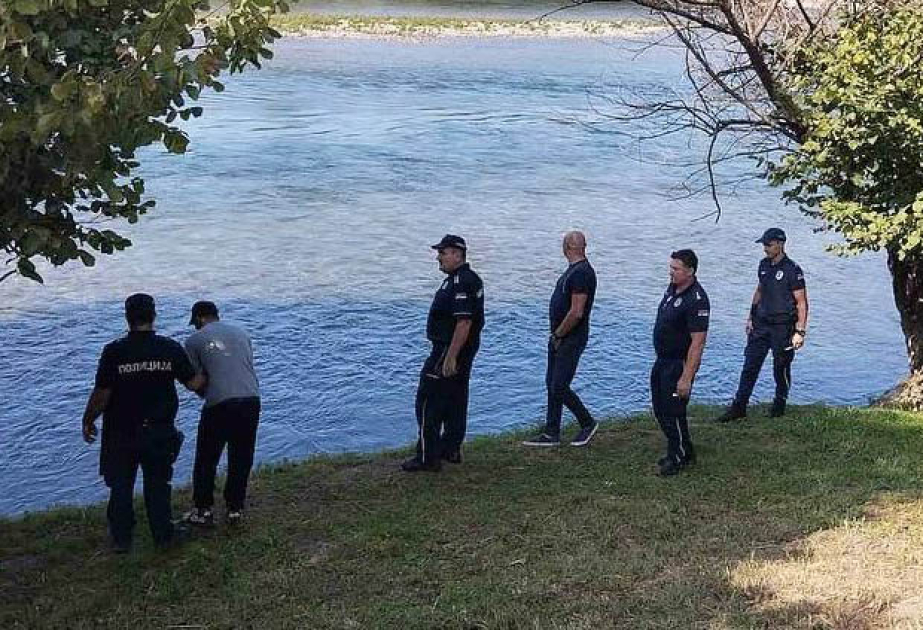 Serbiyada qayıq qəzası zamanı itkin düşənlərin axtarışı davam edir