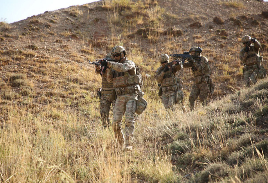Azərbaycan və Qazaxıstan hərbçilərinin birgə taktiki-xüsusi təlimi davam edir