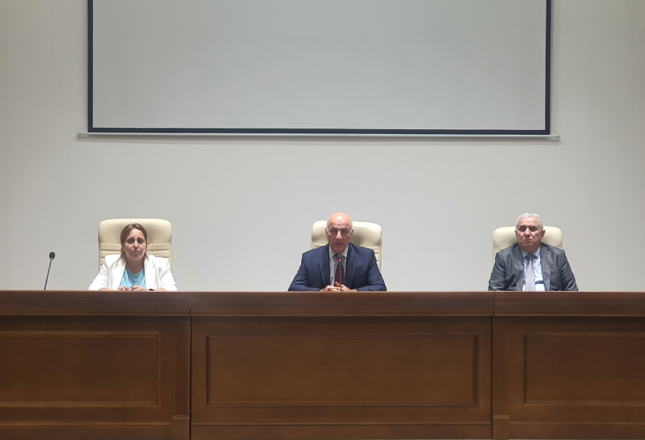 YAP Mərkəzi Aparatında müşavirə keçirilib