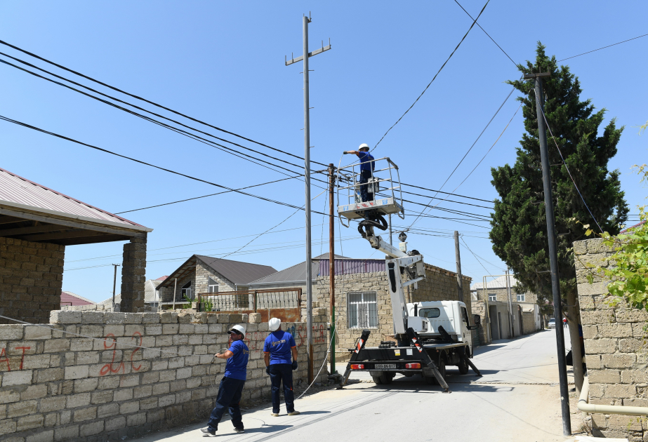 “Azərişıq” Binə qəsəbəsində yenidənqurma işlərini davam etdirir