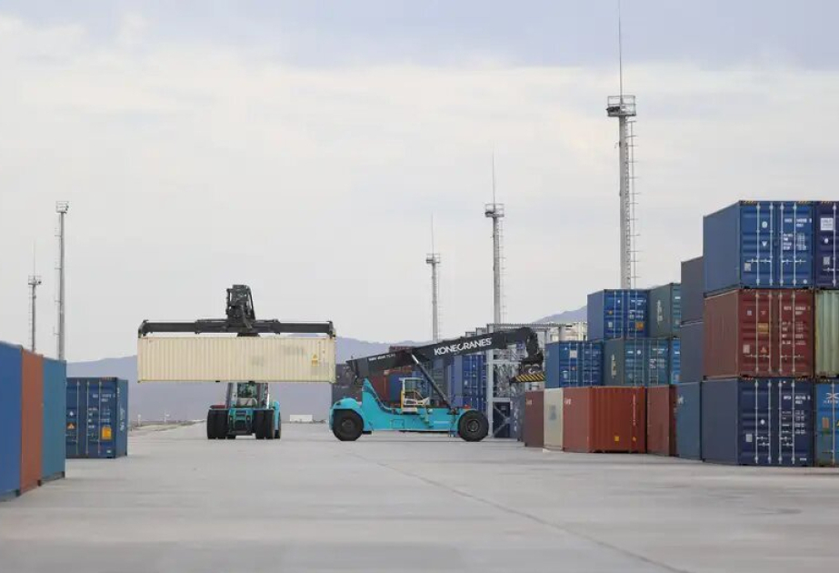 Trans-Xəzər marşrutu üzrə yükdaşımaların həcmi artır