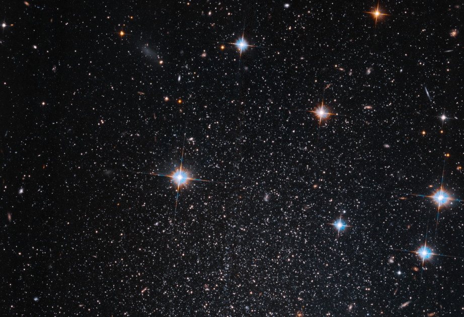 NASA-nın alimləri “Andromeda” sferoid qalaktikasını tədqiq edirlər