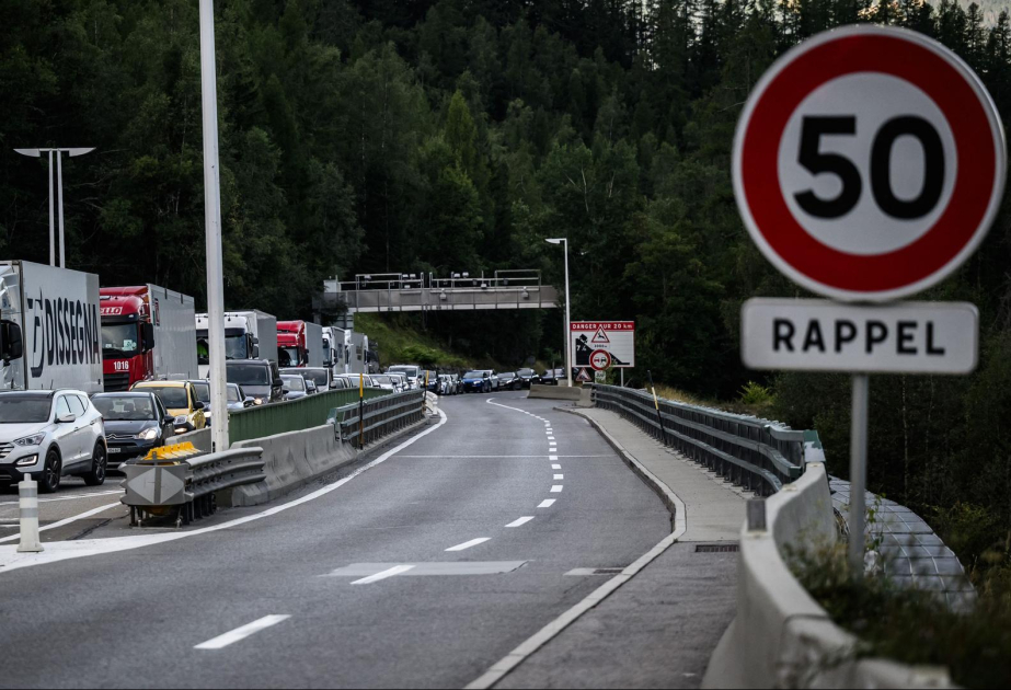 Verkehr: Mont-Blanc-Tunnel wird ab September für 15 Wochen wegen Bauarbeiten gesperrt
