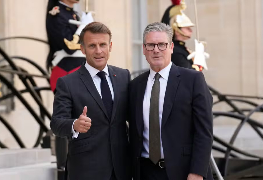 Kir Starmer və Emmanuel Makron Yaxın Şərqdəki vəziyyəti müzakirə ediblər